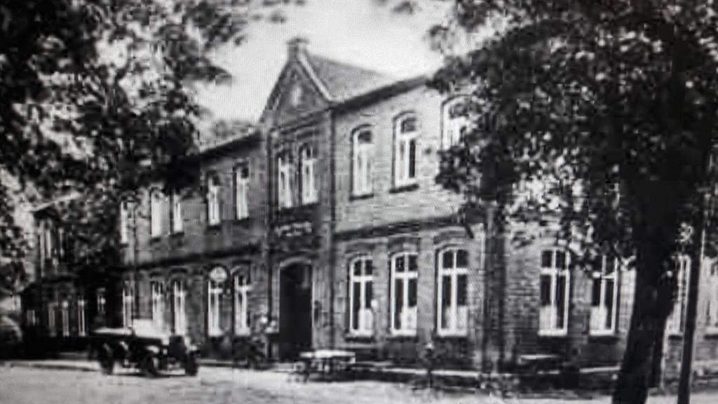 Kraeuterhotel & Restaurant Heidejaeger Mulmshorn Exterior photo