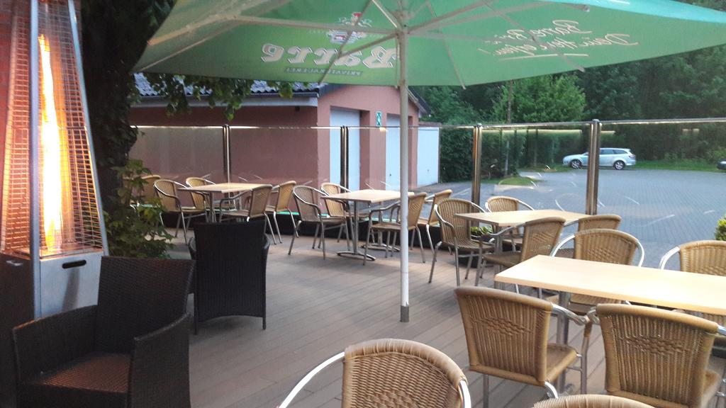 Kraeuterhotel & Restaurant Heidejaeger Mulmshorn Exterior photo
